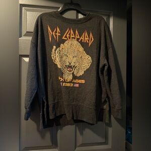 Gray Def Leppard Crewneck Sweatshirt